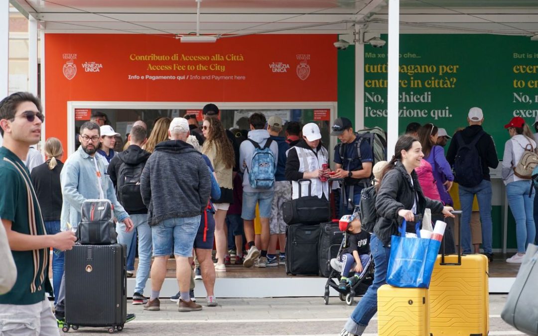 Venice vows to increase its daytripper tax and plans a two-tier entry system